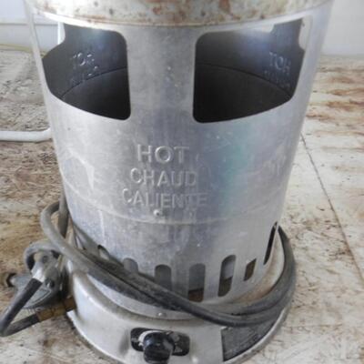 LOT  124 PROPANE TOWER HEATER AND FIRE THROWER