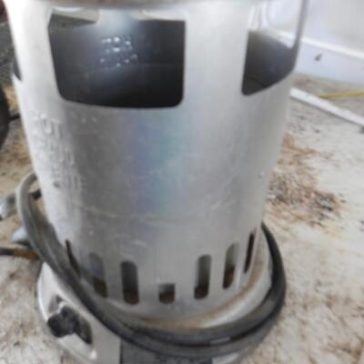 LOT  124 PROPANE TOWER HEATER AND FIRE THROWER