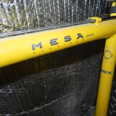 SCHWINN MESA BIKE
