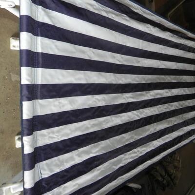 LOT 151  PORTABLE HAMMOCK