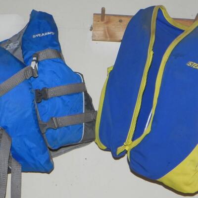 LOT 157  TWO CHILD VESTS