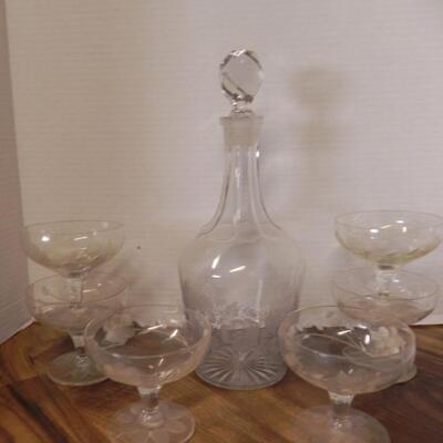 LOT 116   ETCHED GLASS DECANTER AND MATCHING GLASSES