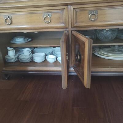 Thomasville China Cabinet