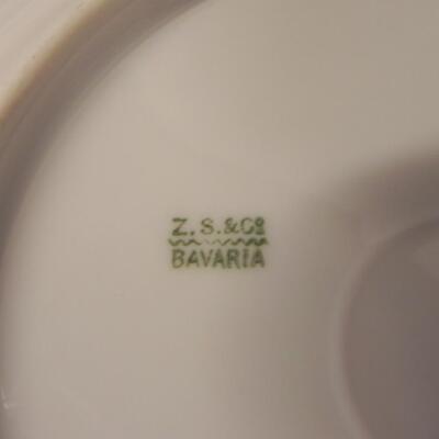 LOT 163  CHINA COLLECTOR PLATES