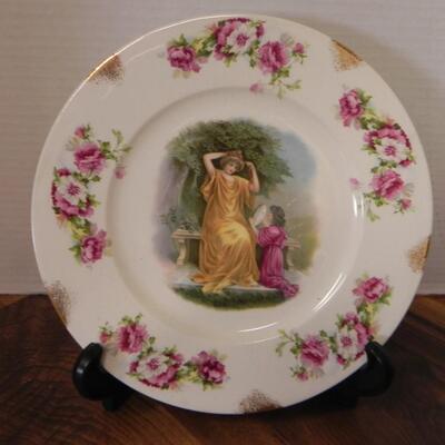 LOT 163  CHINA COLLECTOR PLATES