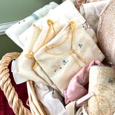 Lot 294 Baby Group Vintage Clothes Blankets Bonnets Dresses