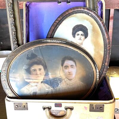 Lot 307 Vintage Suitcase w/ Antique Framed Pictures Oval