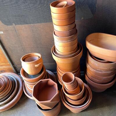 Lot 315 Group Terra Cotta Clay Flower Pots Assorted Sizes