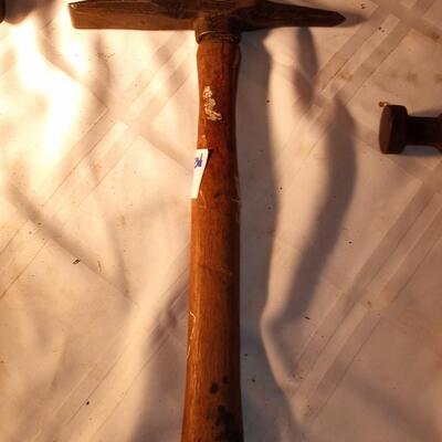 roofing hammer
