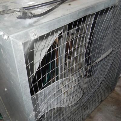 LOT 164  INDUSTRIAL FAN