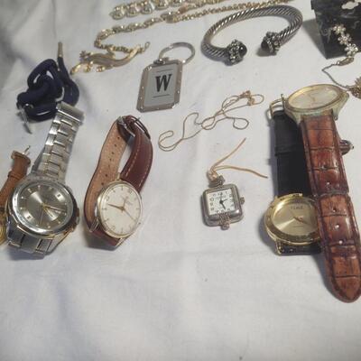 Odd Lot Of Jewelry