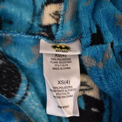 8 pc Kid's apparel, Despicable me, Champions, Old Navy, Superman