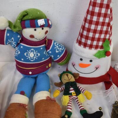 13 pc Christmas Decor: Snowmen, Candle Holders, Nativity