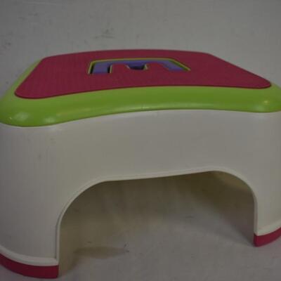 Small Green and Pink Stepstool, With handle