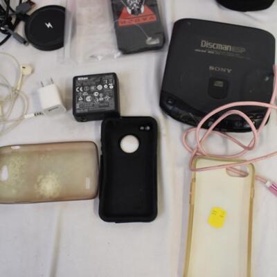 Electronics Lot: Phone Cases, CD Players, Phone Chargers