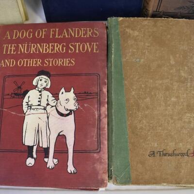5 Books: Scottish Chiefs, A Dog of Flanders, Vintage and Antique Books