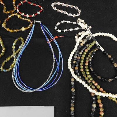 21 pc Costume Jewelry, Rock/Beaded Necklaces & Bracelets