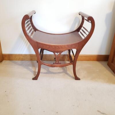 Bustle Chair