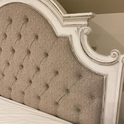 White Shabby Chic CottageCore Style King Size Bed with Tempur-Pedic Mattress