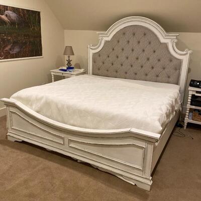 White Shabby Chic CottageCore Style King Size Bed with Tempur-Pedic Mattress