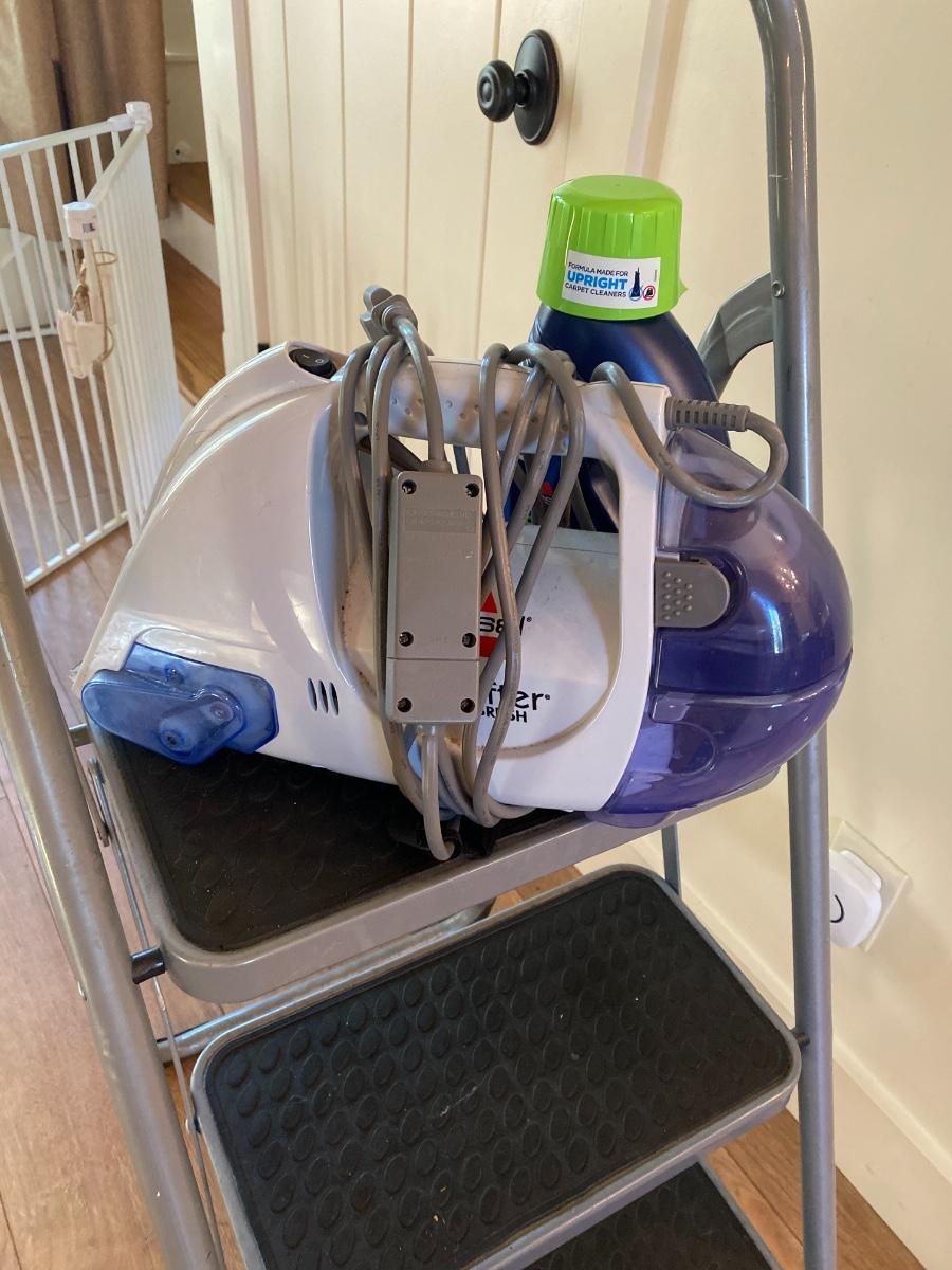 Bissell Spot Lifter with Stain Lifter Detergent