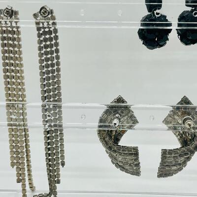 Lot 7: Vintage Art Deco Inspired Jewelry Lot