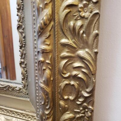 Wall Mirror In Victorian Style Frame