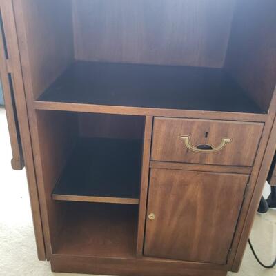 Portable & Adjustable Drexel Merchant Stand