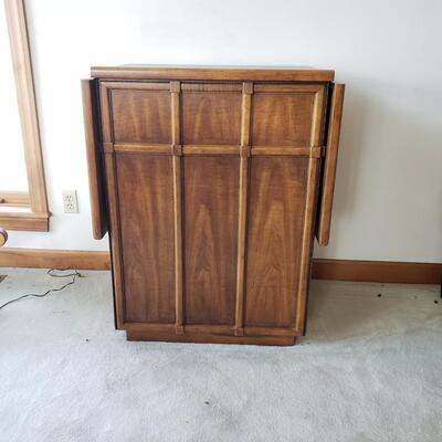Portable & Adjustable Drexel Merchant Stand