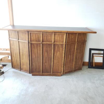 Portable & Adjustable Drexel Merchant Stand