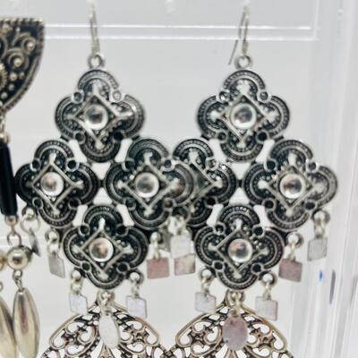Lot 10: Vintage Dangle Pierced Earrings