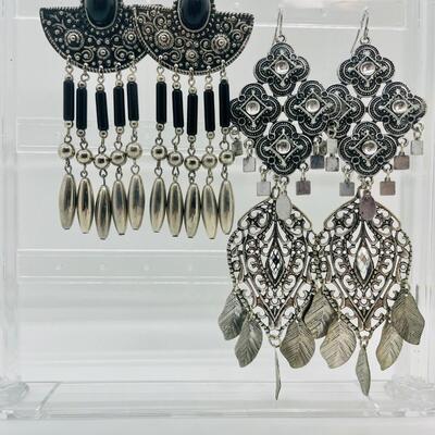 Lot 10: Vintage Dangle Pierced Earrings