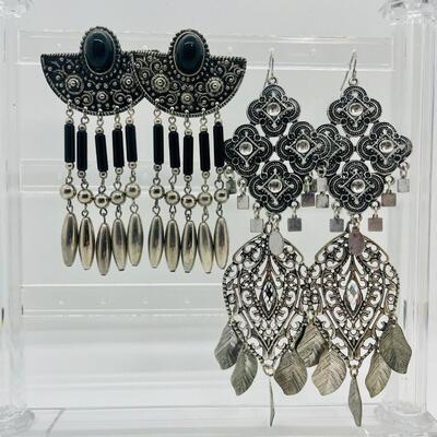 Lot 10: Vintage Dangle Pierced Earrings