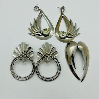 Lot 16: Large Vintage Pierced Earrings