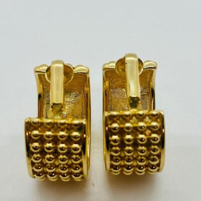Lot 17: Vintage Goldtone Chunky Clip-on Earrings
