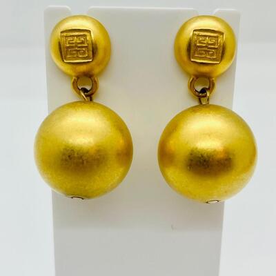 Lot 19: Vintage Givenchy Signed Set, Satin Finish Goldtone Jewelry lot