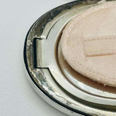 Lot 22: Vintage Sterling Silver Compact Engraved letter M