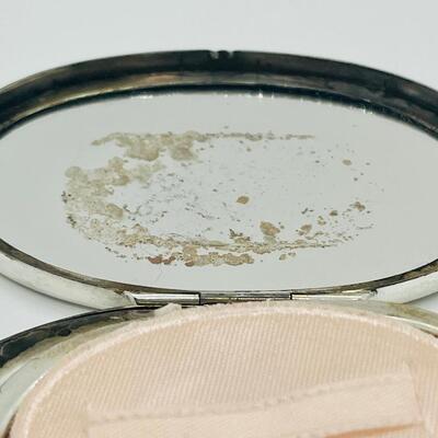 Lot 22: Vintage Sterling Silver Compact Engraved letter M