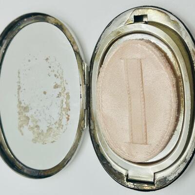 Lot 22: Vintage Sterling Silver Compact Engraved letter M