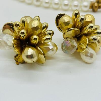 Lot 24: Vintage Faux Pearl Chunky Costume Jewelry Set