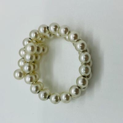 Lot 24: Vintage Faux Pearl Chunky Costume Jewelry Set