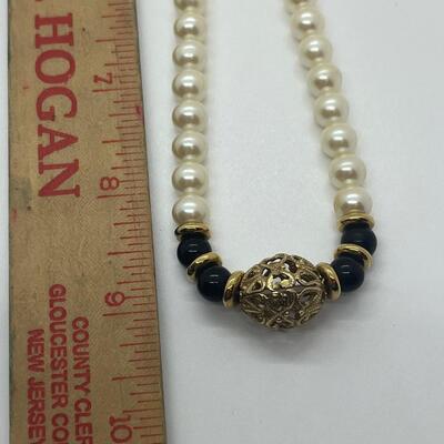 Lot 28: Pearl Designed Lot: 1928, Monet and More (Vintage & Modern Jewelry)