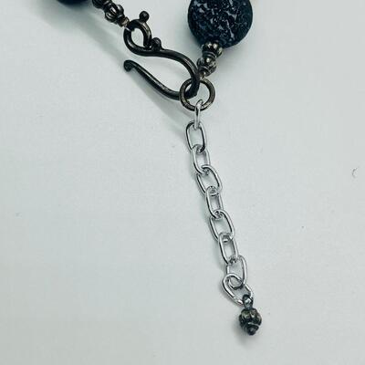 Lot 30: Blue/Grey Beaded Necklace and Pierced Earring Set