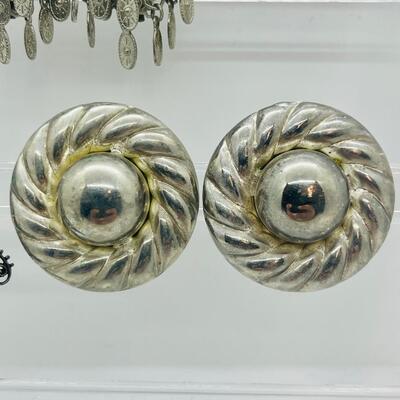 Lot 32: Vintage Silvertone and Beaded Earrings