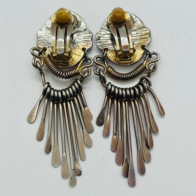Lot 33: Fun Vintage Goldtone and Black Dangle Earrings