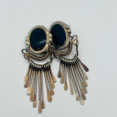 Lot 33: Fun Vintage Goldtone and Black Dangle Earrings