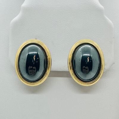 Lot 34: Hematite Necklace and Clip on Earrings Set