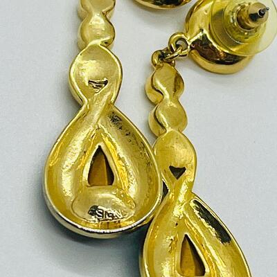 Lot 35: Chunky Fashion Pierced Earrings