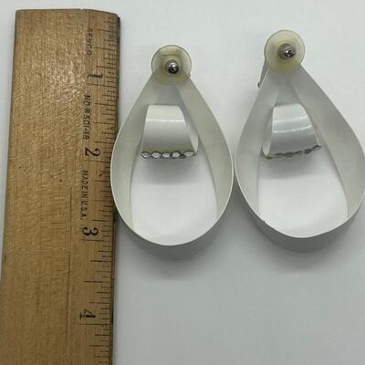 Lot 39: Funky, 90's Style Dangle Earrings