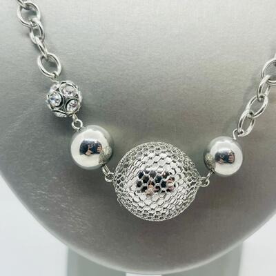 Lot 37: Beaded and Faux Pearl Silvertone Necklaces